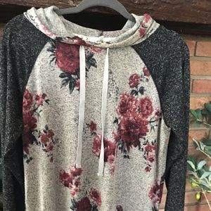 Long sleeve top with hood and lace detail